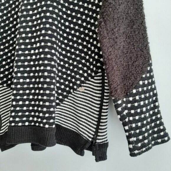 ZOE by Michael Phillips Multi Texture Block Paneled Sweater B&W Sz S - Picture 6 of 12